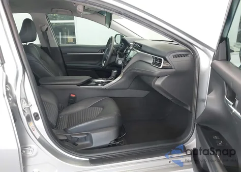 2018 Toyota Camry Se z USA, uszkodzony, nr VIN 4T1B11HK9JU077960